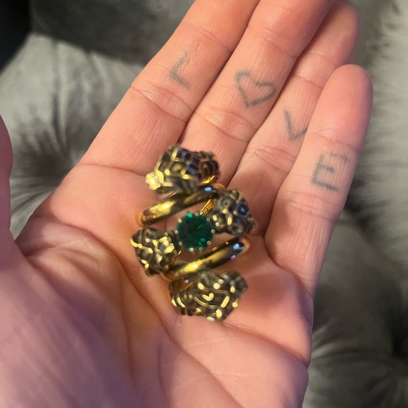 Gucci ring. Think it’s a side 7-8. - Picture 3 of 10